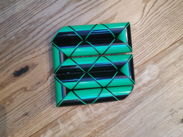 smiggle snake puzzle
